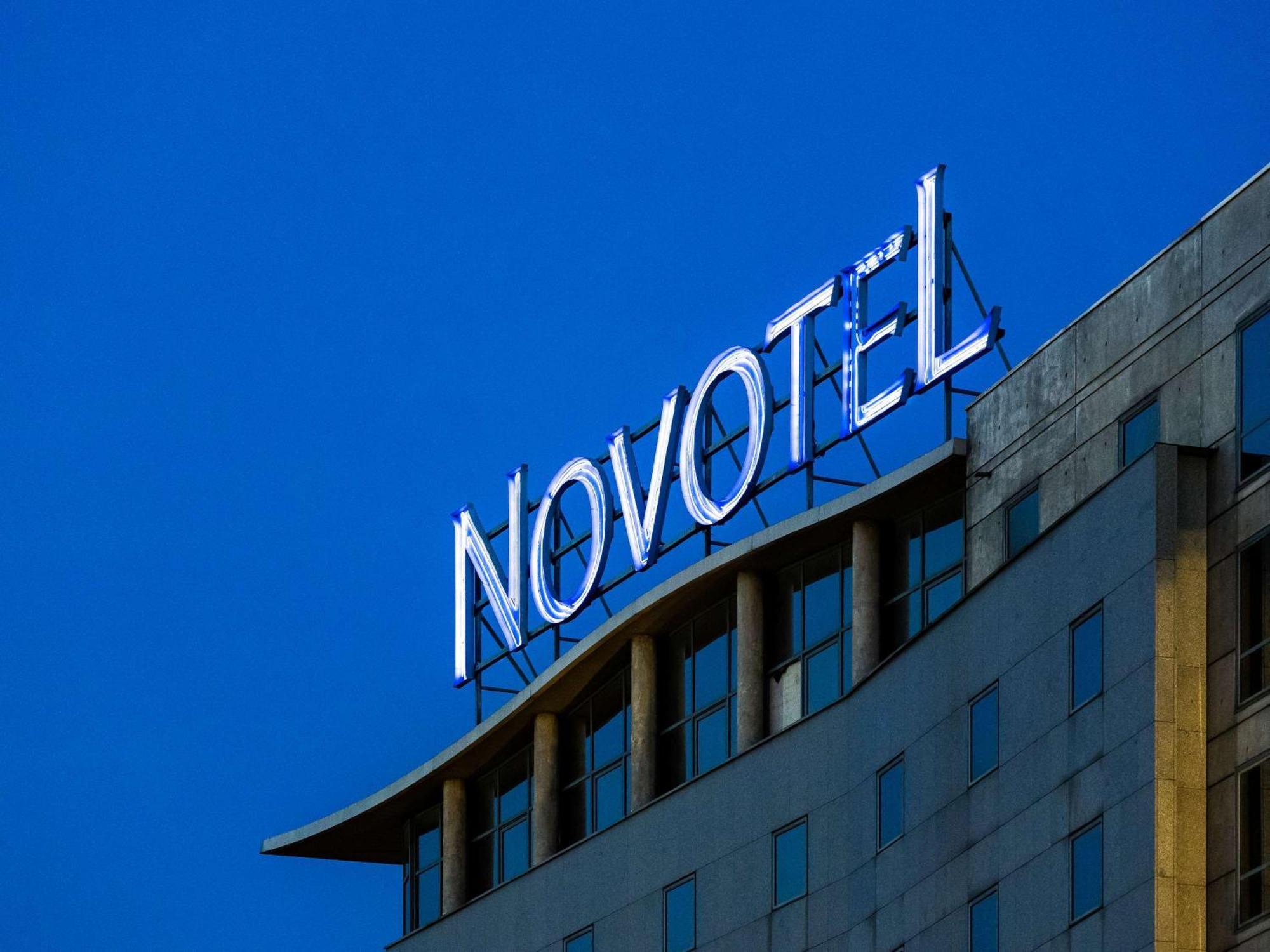 Novotel Paris 13 Porte D'Italie Le Kremlin-Bicêtre Exteriör bild