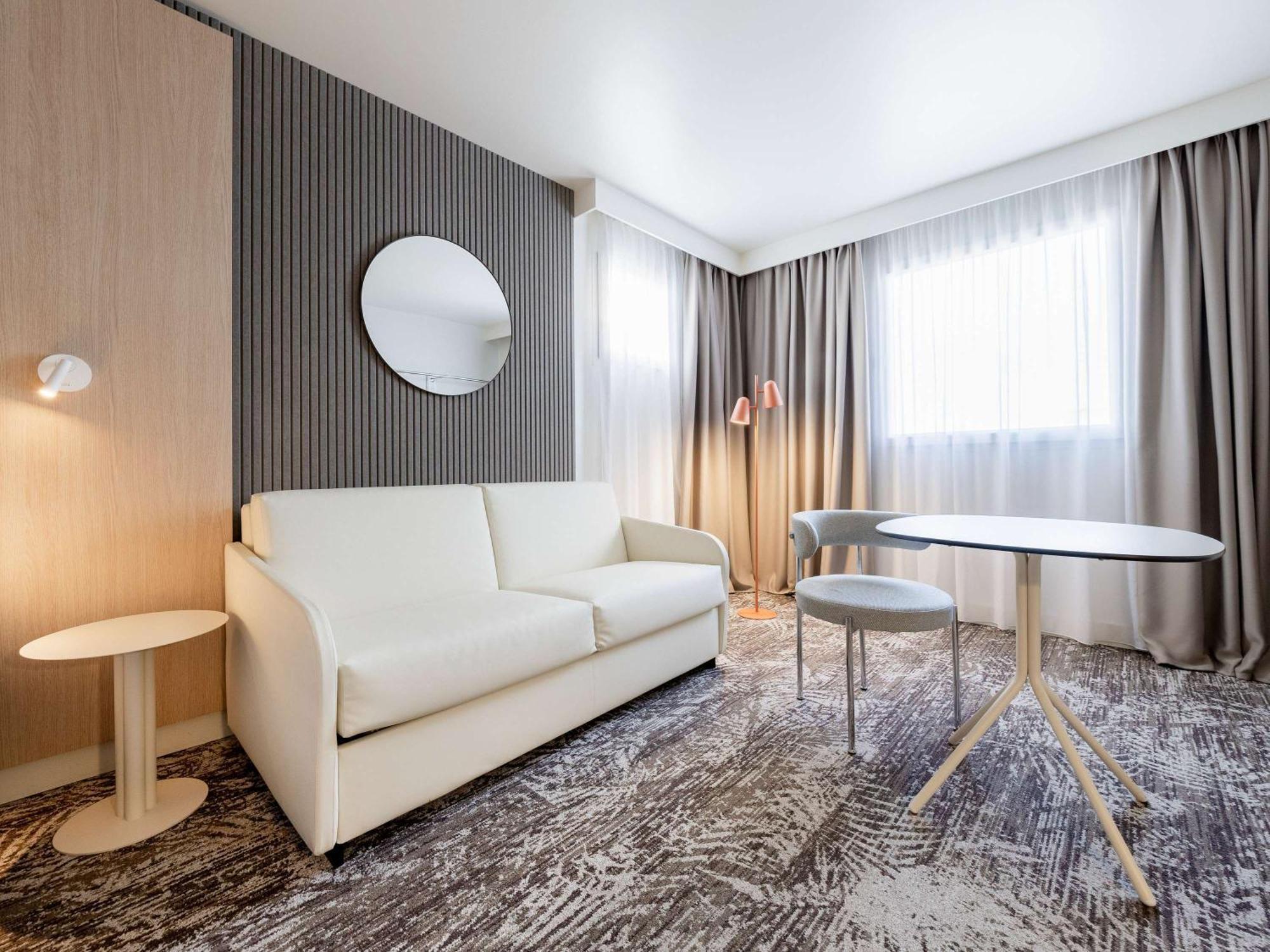 Novotel Paris 13 Porte D'Italie Le Kremlin-Bicêtre Exteriör bild