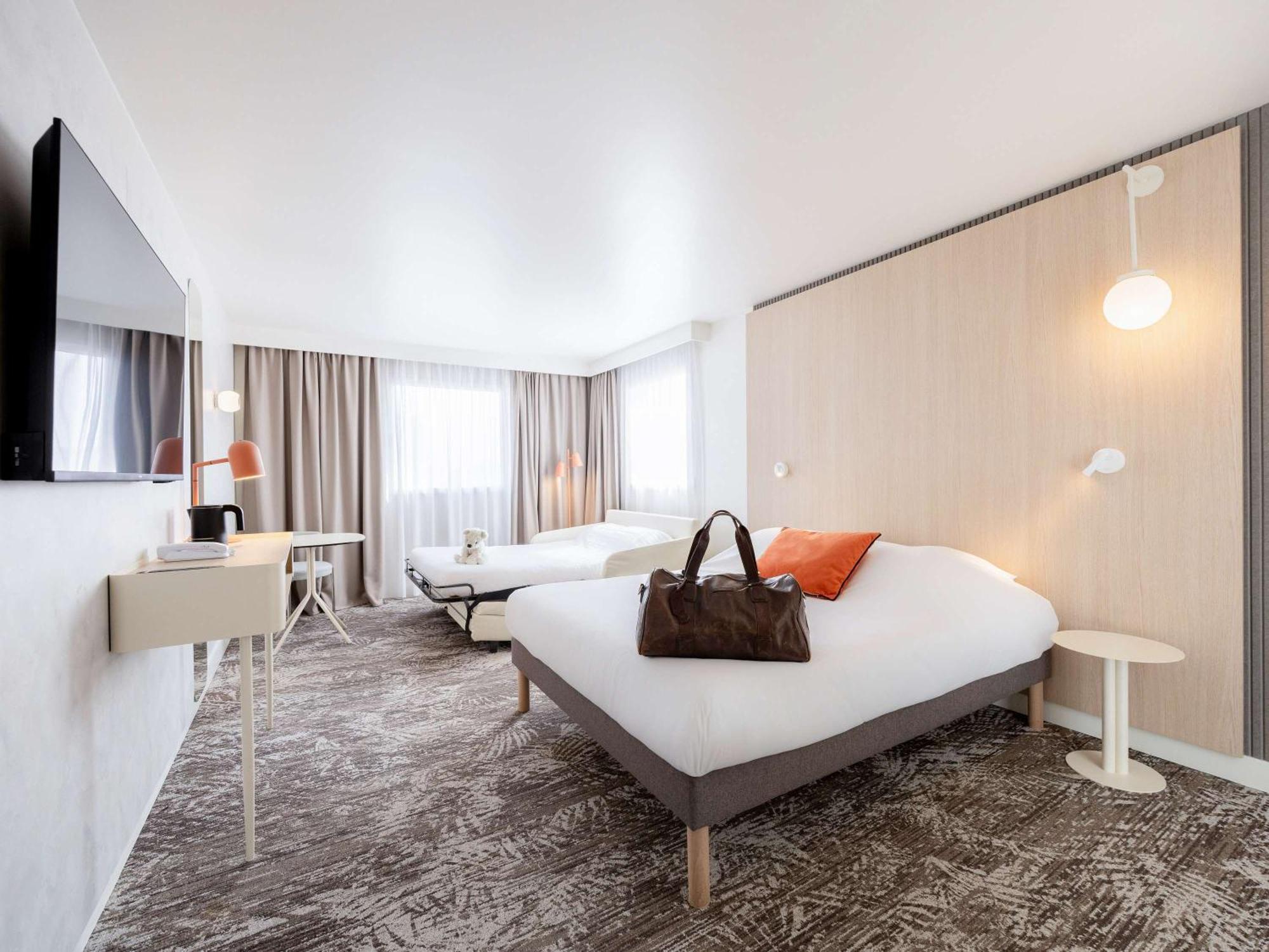 Novotel Paris 13 Porte D'Italie Le Kremlin-Bicêtre Exteriör bild