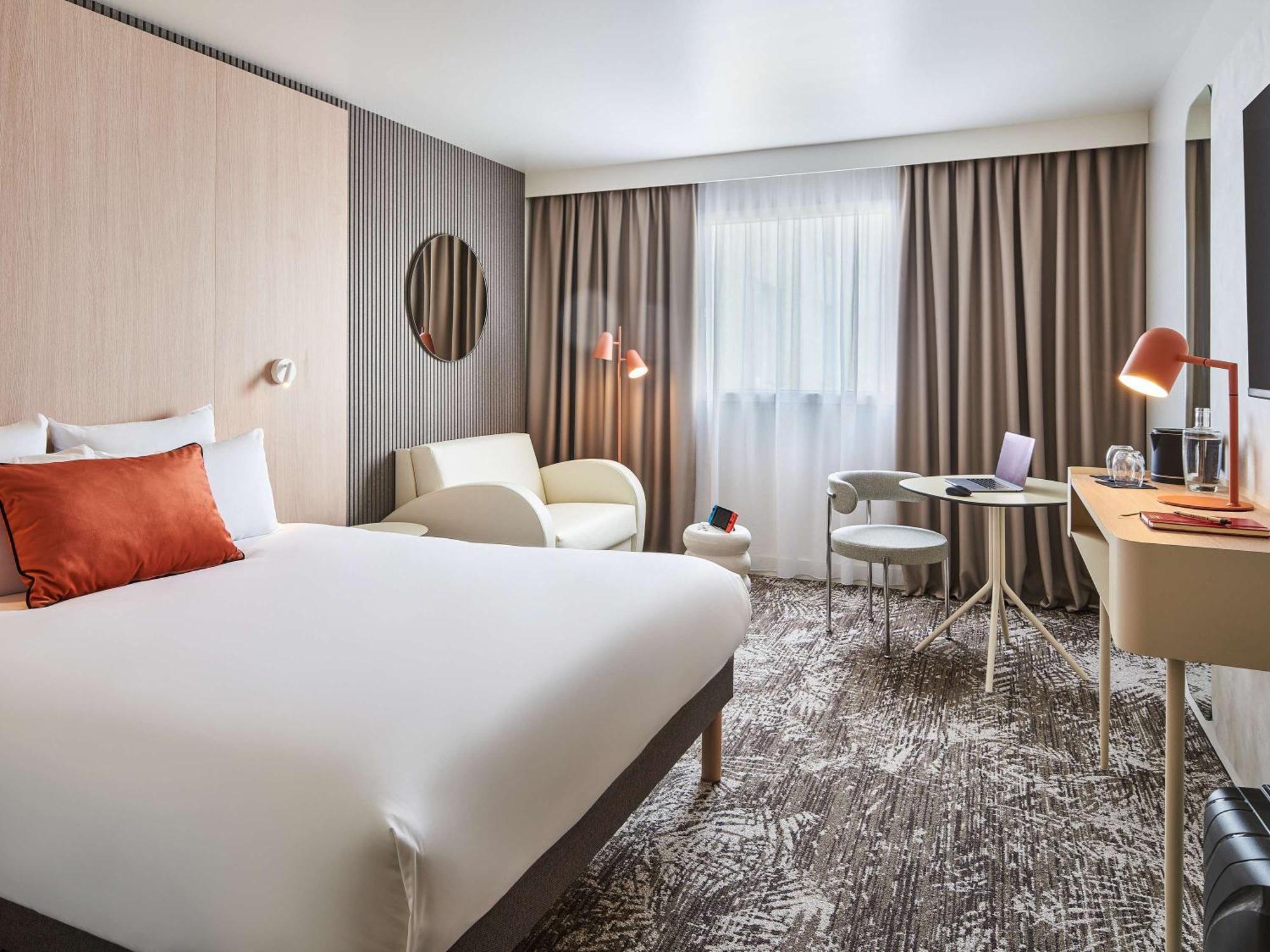 Novotel Paris 13 Porte D'Italie Le Kremlin-Bicêtre Exteriör bild