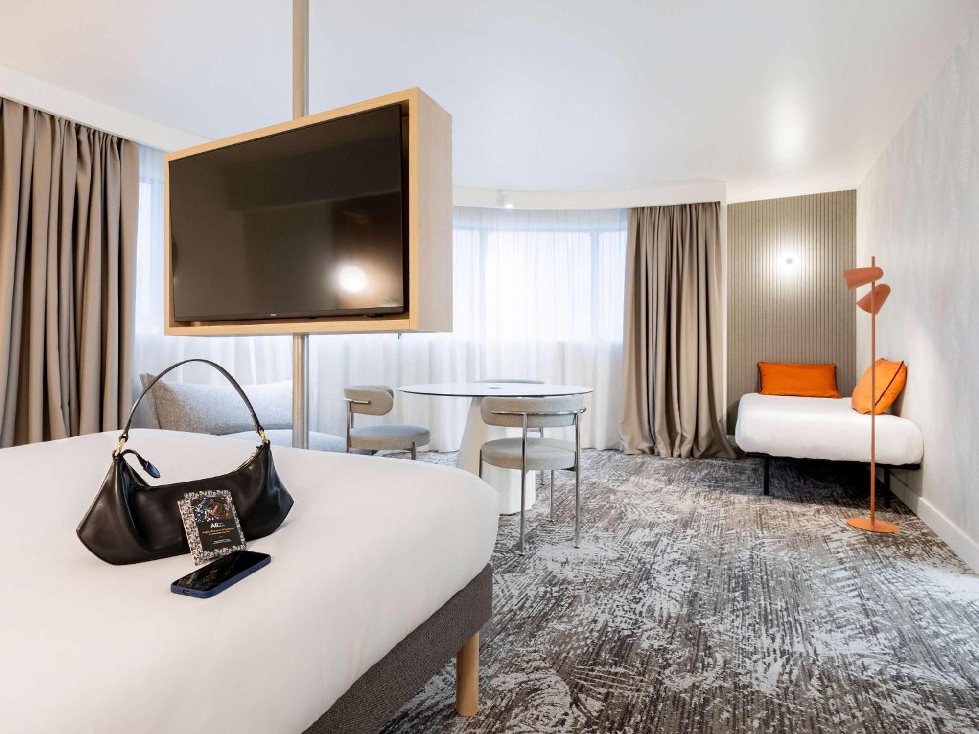 Novotel Paris 13 Porte D'Italie Le Kremlin-Bicêtre Exteriör bild
